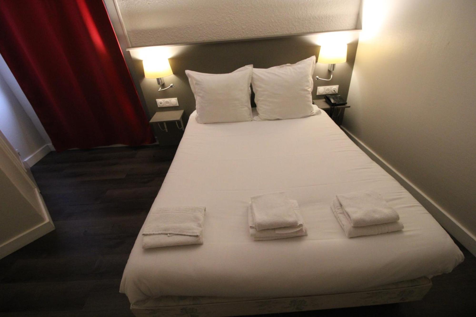 Hotel Casabianca Мулен Екстер'єр фото