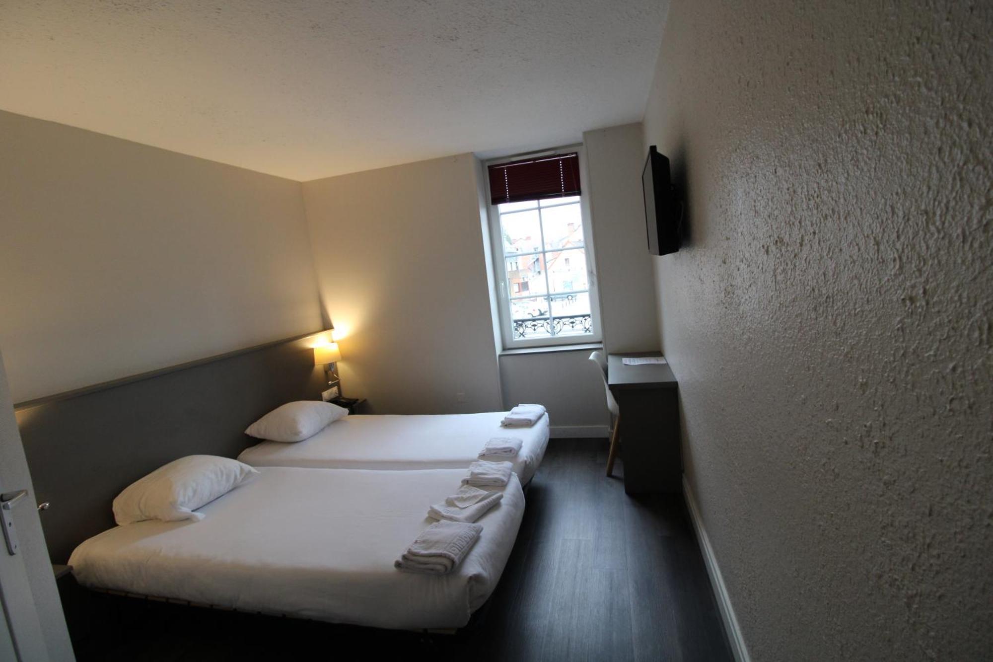 Hotel Casabianca Мулен Екстер'єр фото